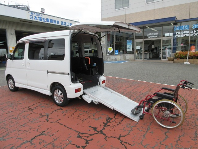 アトレーワゴン フレンドシップ SAIII スローパー リヤシート付仕様