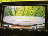 【バックカメラ】駐車時に後方がリアルタイム映像で確認できます。大型商業施設や立体駐車場での駐車時や、夜間のバック時に大活躍!運転スキルに関わらず、今や必須となった装備のひとつです!