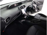 見通しのよいすっきりとした視界で、誰でも運転しやすいです。運転のしやすさは疲れにくさにも繋がりますよ♪
