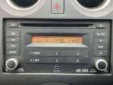 CDラジオを装備。好きな音楽をドライブ中に楽しむことができます。