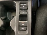 セレクターノブの下に、異なる加速感を楽しめるドライブモードスイッチがついています。一般道、スポーツ走行、エコ走行など、シーンに合わせて最適な加速感を楽しめるドライブモードスイッチです。