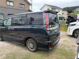屋根の「恐竜」が目印の倉吉ホンダ販売です!