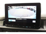 車庫入れ時は、バックカメラ3アングル切替であんしんです。