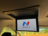【フリップダウンモニター】大画面モニターで後席でもエンタメをお楽しみいただけます。小さなお子様にも大人気の装備です♪