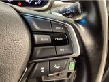 【アダプティブ・クルーズ・コントロール】予め設定した車速内でクルマが自動的に加減速。 前走車との適切な車間距離を維持しながら追従走行し、高速道路でのドライバーの疲労を軽減してくれる嬉しい機能付♪