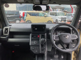 視界良好で運転も楽しくなりますね♪