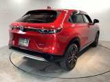 走行シーンに合わせて、EV・ハイブリッド・エンジンの3つのモードを自動で切り替えるので、街乗りから高速走行までスムーズなドライブを楽しめます!