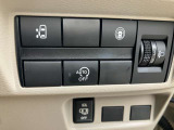 オートスライドドアは運転席からの操作も簡単です