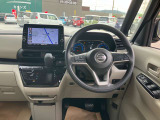 大きな窓で視界が良く運転がしやすいです