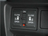 ◆両側電動スライドドア◆狭い駐車場でも乗り降りが楽々♪お子様が隣の車にドアを当ててしまう心配もございません!小さなお子様連れの方もこれで安心。