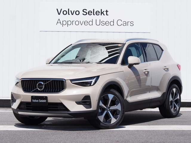 XC40 ウルトラ B4 AWD 4WD 