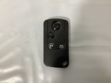 スマートキー付きですからドアロックの開閉およびエンジンスタートが楽々です。電動スライドドアの開け閉めもボタンで操作できます。