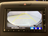 ディスプレイオーディオやカーナビは、現代のドライブにおいて欠かせない装備のひとつです。初めての場所でも迷いにくく、快適なルート案内で運転をサポートします。移動中のエンターテインメント性も高まります。