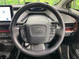 【ステアリングスイッチ】運転中、前方から目線をそらすことなく、オーディオ等の操作が可能な便利機能!安心&快適なドライブを演出してくれます♪
