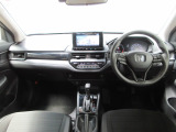 Honda車が初めての方にも扱いやすく分かりやすいインパネ周りと各種スイッチ類です。