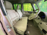 運転席シート廻りは使用感も少なく、良好な状態となっています。丁寧に使われていたことがよくわかりますね。