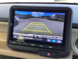 バックカメラも装備しております。車庫入れの苦手なお客様、もうご心配いりません。バックカメラがあれば、ぶつける心配無し?!重宝します!!
