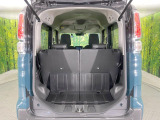 普段のお買い物や通勤、送迎等に十分な荷室スペースを確保しております。セカンドシートを倒すと、大きな荷物の積載も可能です♪