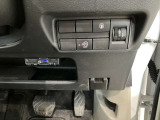 アイドリングストップ搭載!信号待ちなどの停車の際に自動でエンジンが停止してくれるので燃費の向上が期待できます♪