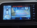 バックモニターで後方を確認しながら安心して駐車することができます。運転初心者も熟練者も助かる機能です!