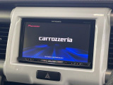 【ナビゲーション】目的地までしっかり案内してくれる使いやすいナビ。Bluetooth接続すればお持ちのスマホやMP3プレイヤーの音楽を再生可能!毎日の運転がさらに楽しくなります!!
