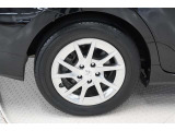 タイヤサイズ(205/60R16)です。