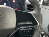 【ステアリングスイッチ】運転中に前方から目線をそらすことなくオーディオ等の操作が可能な便利機能!安心&快適なドライブを演出してくれます。