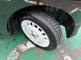 タイヤサイズは155/65R14です。日産純正アルミ装着です☆