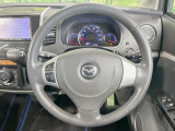 【純正革巻きステアリング】上質な革を使用することで、手にしっかり馴染みとても運転しやすいハンドルです♪