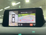 【全周囲カメラ】専用のカメラにより、上から見下ろしたような視点で360度クルマの周囲を確認することができます☆死角部分も確認しやすく、狭い場所での切り返しや駐車もスムーズに行えます。