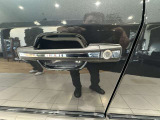 メルセデス・ベンツ中野ALL TIME STARSでは屋根付きの展示場になりますので悪天候の日でも全ての展示車をゆっくりご覧頂けます!