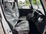 信頼と安心のアップルです。当店で買取をした車を厳選して並べさせて頂いております!下取りのご相談もお気軽に御相談ください!御不明な点・ご質問はお店までご連絡を下さい。無料電話 0078-6003-597420 です。