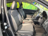 運転席シート廻りは使用感も少なく、良好な状態となっています。前オーナー様が丁寧に使っていたことがよくわかりますね。