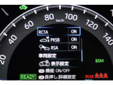 インフォーメーション画面です。運転のサポートをしてくれます。