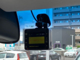 【ドライブレコーダー】ドライブレコーダー装備!走行中はもちろん、あおり運転や事故に遭遇した際、映像で記録し、万一のリスクに備えます。※記録用SDカードはお客様ご自身でご準備いただく必要があります。