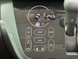 【オートエアコン】車内温度を感知して自動で温度調整をしてくれるのでいつでも快適な車内空間を創り上げます!
