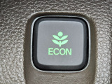 ワンタッチで省燃費走行をサポートするECONスイッチを装備。
