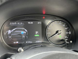 デジタルモニターでお車の情報確認や設定ができます。