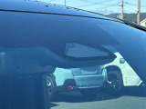 【セーフティセンス】セーフティセンスは、前方車両や歩行者を検知して衝突回避を支援する先進安全システムです。事故リスクを低減し、安心感のあるドライブをサポートします。