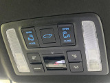 【パワーバックドア】スマートキーや運転席のボタンを押すだけでリアゲートが自動で開閉します!荷物を持っている時や、高い位置にあるバックドアを閉める際に便利な機能です♪