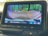 【バックカメラ】駐車時に後方がリアルタイム映像で確認できます。大型商業施設や立体駐車場での駐車時や、夜間のバック時に大活躍!運転スキルに関わらず、今や必須となった装備のひとつです!