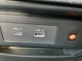 [USBソケット]今や必需品のUSB!!お出かけの際には大活躍間違いなし!!!