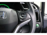 Hondaセンシングの機能のひとつ、アダプティブクルーズコントロール付!アクセルから足を離しても設定したスピードと前車との車間を保ち走行してくれます!車線維持もアシスト☆高速道路で疲労軽減ですね☆