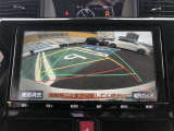 ★バックモニター★後退時に車両の後ろ側を画面に表示します。車庫入れなどでバックする際に後方確認ができ便利です。車庫入れが苦手な人もこれで安心。