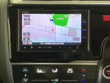 ナビゲーションはフルセグTV対応のGathers純正メモリーナビを搭載しています。Bluetoothオーディオ機能がありますので、スマートフォンなどの音楽も再生できます。