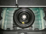 スペアタイヤ付きです!車に常時装備することで、もしもの時の備えとしてすごく安心です♪