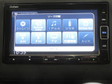 インテリアになじむデザイン♪操作性にも拘ったGathers☆☆純正ナビです♪Bluetooth接続にも対応していますので、スマホの中の音楽を手軽に楽しむこともできます♪♪