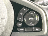 【アダプティブクルーズコントロール】高速道路での長距離走行が楽に!!自動で速度を保つクルーズコントロールが、衝突軽減システムと連携し、前方の車両を感知して車間を保つように速度調節してくれます!!