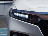 ★LEDヘッドライト搭載★ 白っぽく光る明るく省電力なLEDライト!先進的な白い輝きでフロントフェースを引き締めます☆