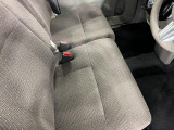 痛みの出やすい運転席シートの角、フロアマット、座面、ともに良好です